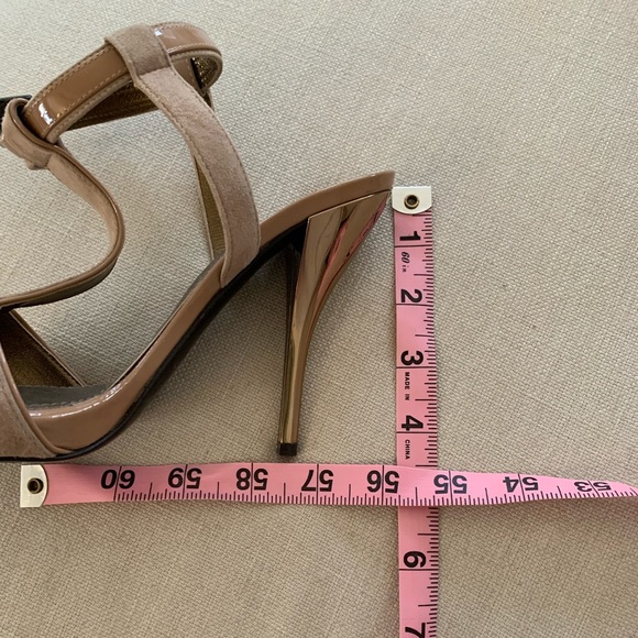 Lanvin Beige T-Bar Sandals - Picture 10 of 10